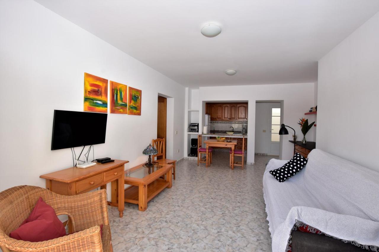 Marysol 1 Apartment With Terrace Close To The Sea Punta Mujeres Екстериор снимка